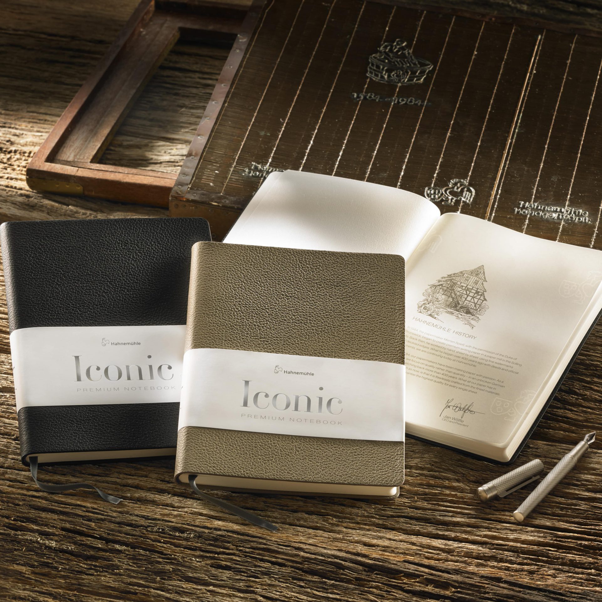 Luxury Leather Notesbooks from FineNotes byHahnemühle