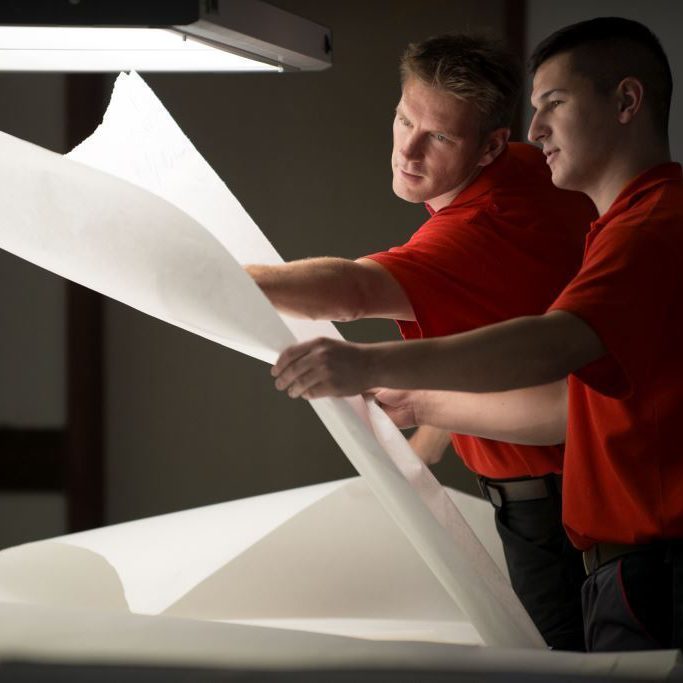 Hahnemuehle Paper technologists appoving award winning artist and photo papers by Hahnemühle