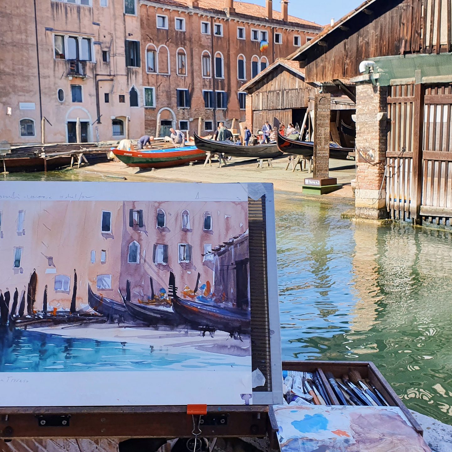 Ari de Goes paints on Hahnemühle artist paper