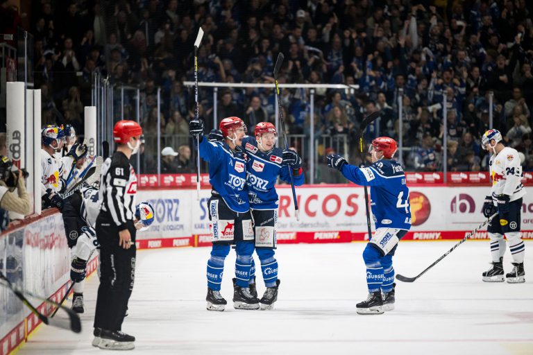 Schwenninger Wild Wings collab with Hahnemühle