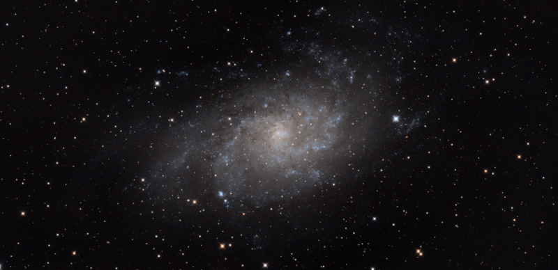 Astrofotografie der Spiralgalaxie Messier 33 auf Hahnemühle Digital FineArt Papier als Fotokunst gedruckt von WhiteWall Fotolabor ©Henk Groth